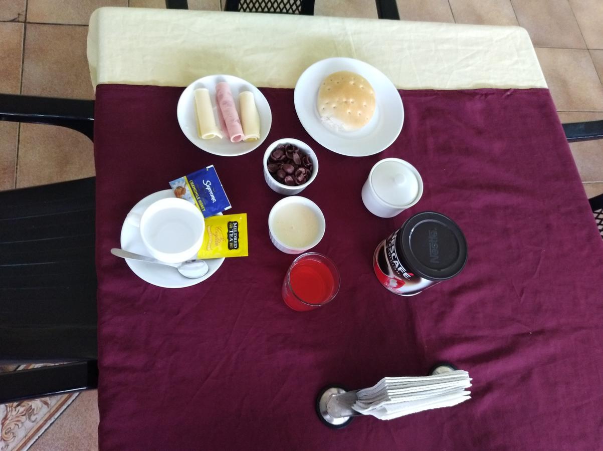 Hostal Rozal Spa Hospicio إكيكي المظهر الخارجي الصورة